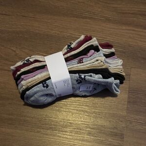 Womens NWT Colorful Patterned Socks Bundle Size 9-11 (10 pairs)